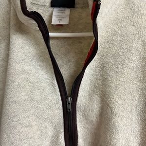 Patagonia fleece pullover. No defects or stains